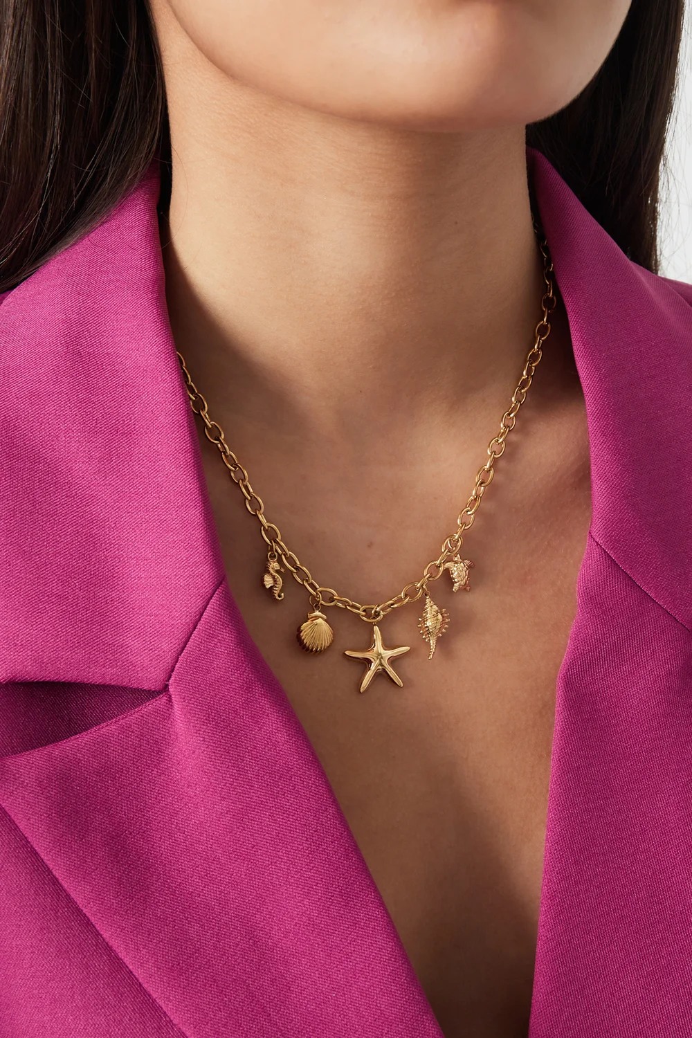 Sea Breeze ketting goud - lifestyle foto