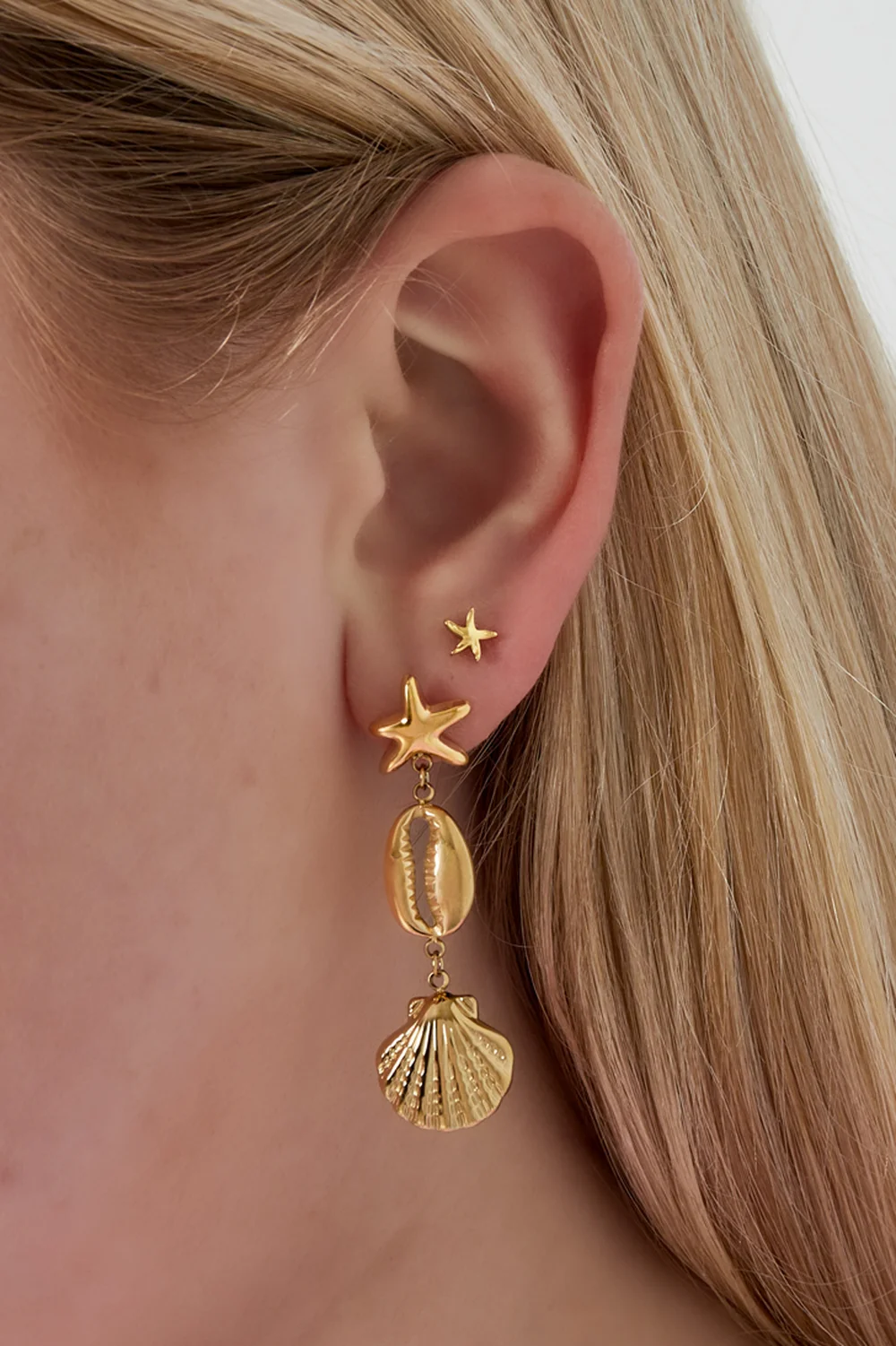Ocean Charm zeester oorbellen gestyled
