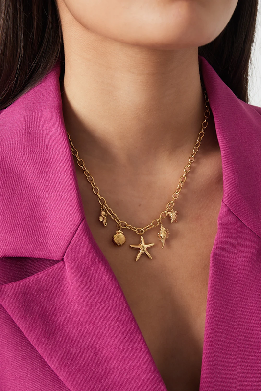 Sea Breeze ketting goud - lifestyle foto